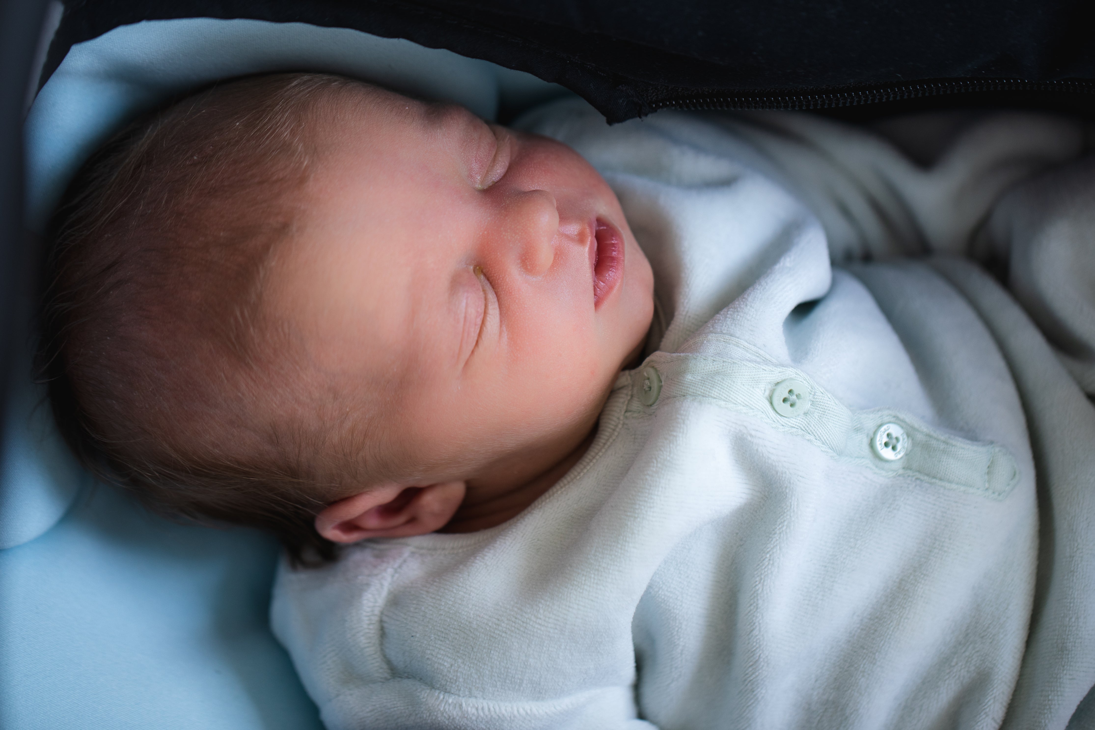 Stillen nach der Geburt und Babypflege: Tipps und Informationen für neue Mütter - My Comfy Nest