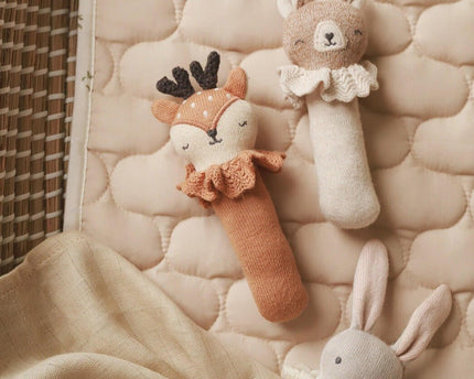 Rassel - Zierliches Hirsch-(15*8 cm)GOTS-zertifizierte Bio-Baumwolle - My Comfy Nest